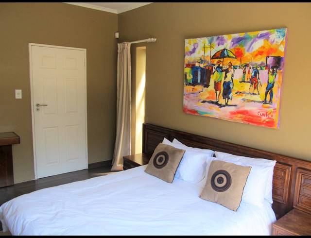 10 BEDROOM HOUSE FOR SALE IN ORCHARDS